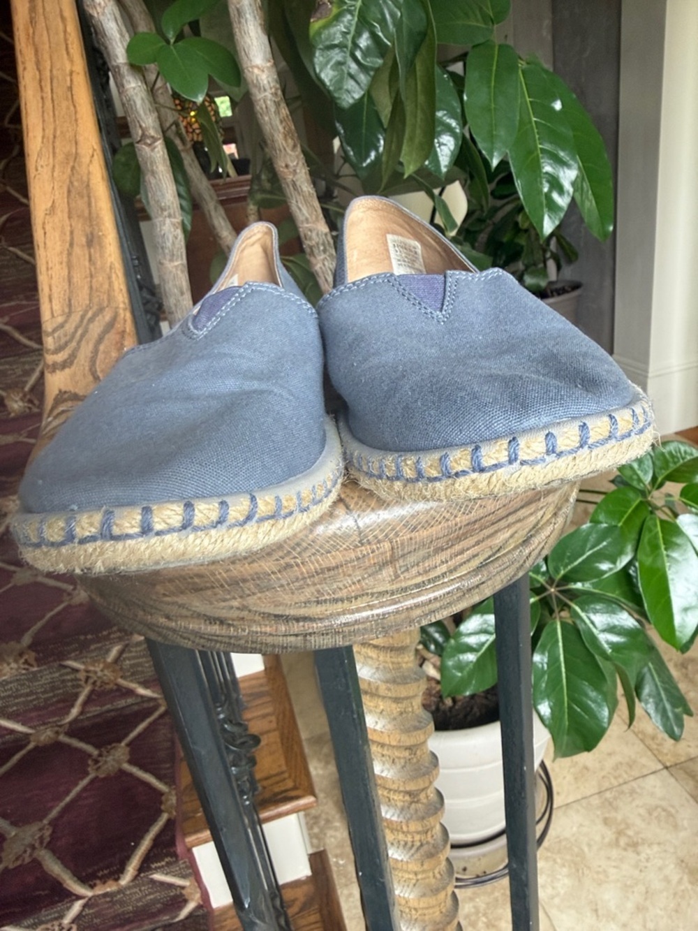 BOBS blue espadrille flat slip on shoe preowned good condition 8 1/2 - Picture 8 of 9